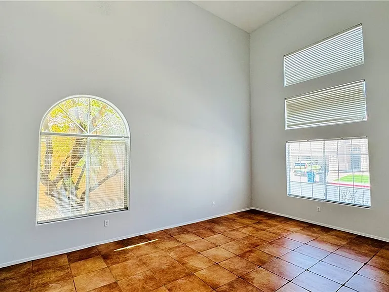 1586 Peaceful Pine St — Photo 7