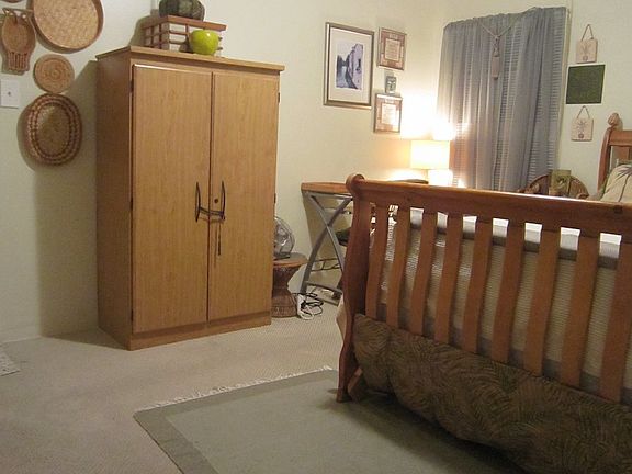 Bedroom with private entrance