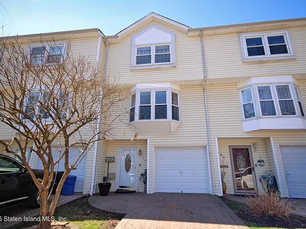 564 Dongan Hills Ave, Staten Island, NY 10305