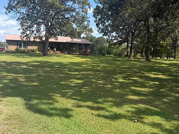 3rd image of 698 Pleasant Valley Rd