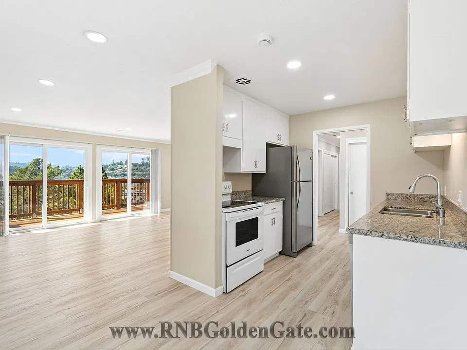 26 Circle Dr
