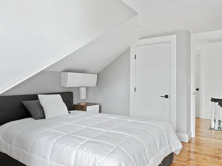 33 Pitt St #4 — Photo 13