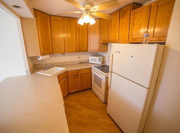 2nd image of 1460 N Sandburg Ter APT 705A