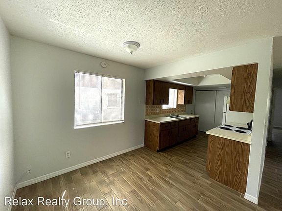 3rd image of 709 31st Ave E #11041223