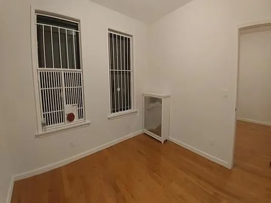 Rented by Rapid Realty Forest Hills | media 2