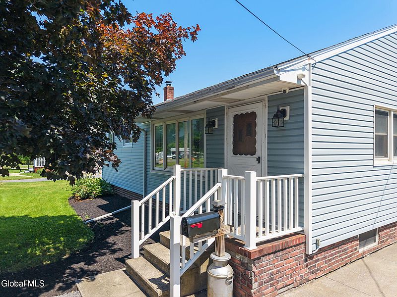 3rd image of 117 East Street