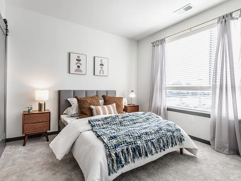 AYR Apartments — Photo 15