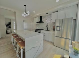 133 Chaplin St, Pawtucket, RI 02861