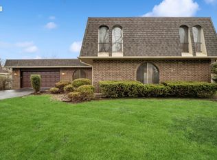 2659 Greenwood Rd, Northbrook, IL 60062