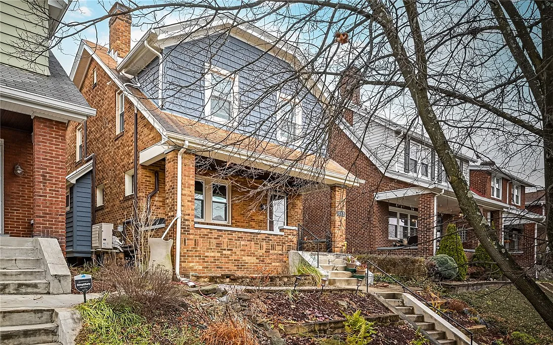 1163 Jancey St photo 1