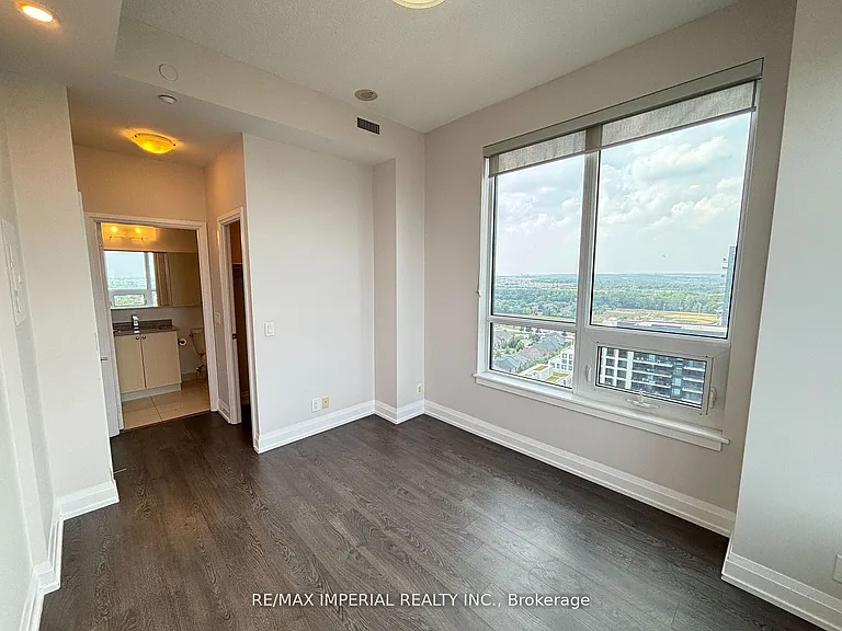 7890 Bathurst St #2301 — Photo 9