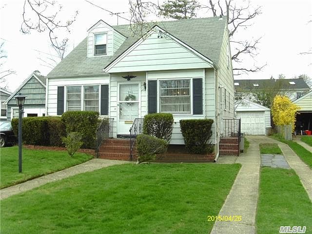 1st image of 250 Grand Ave