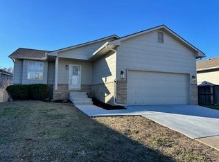 1933 N Covington St, Wichita, KS 67212