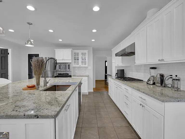 3474 Hildon Cir — Photo 29