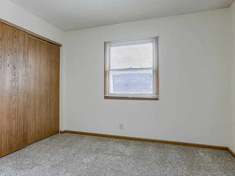 4910 Dudley St — Photo 5