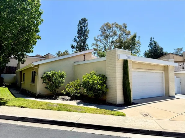 22442 Aliso Park Dr, Lake Forest, CA 92630