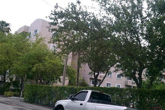 2nd image of 600 NW 32nd Pl APT 105