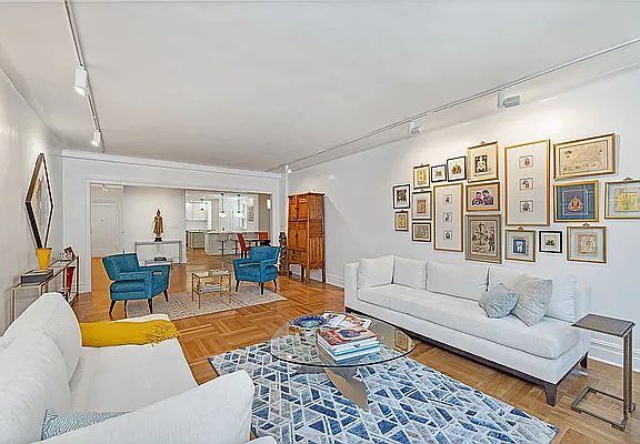 2nd image of 800 W End Ave #8A
