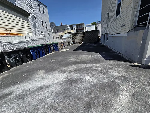 56-2 Pinckney St Photo 1