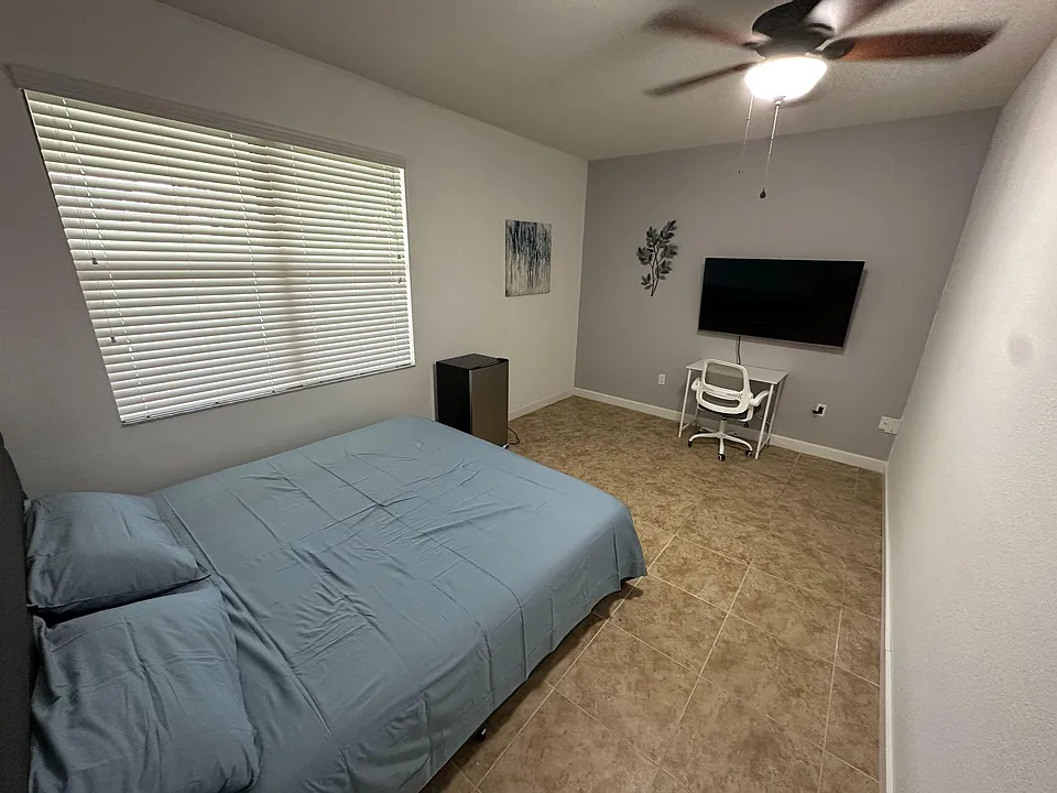 Moon Valley Dr