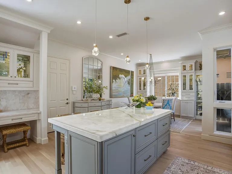 388 Bonair St — Photo 10