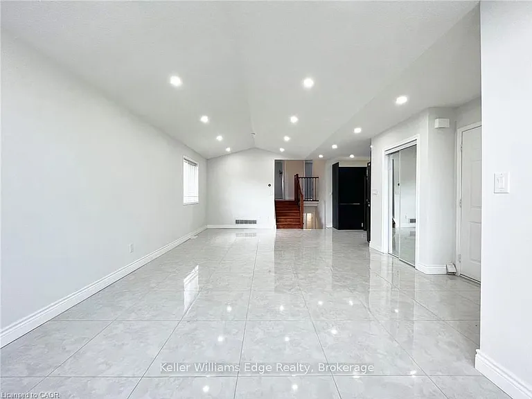 127 1st Rd W #MAIN — Photo 10
