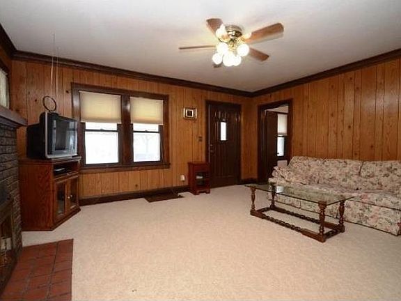 4th image of 5615 45th Ave S