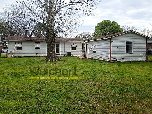3rd image of 104 S 13th Ave