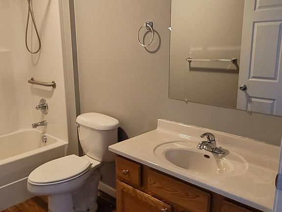 2nd image of 26 Fox Hollow Dr #28