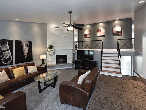 5th image of 22362 Sunnyhill Dr