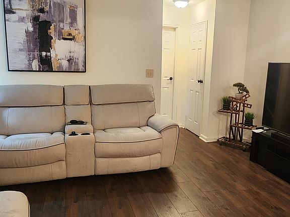 4th image of 387 Union Ave APT 2