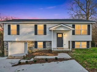 8434 W Crabtree Rd, Hixson, TN 37343