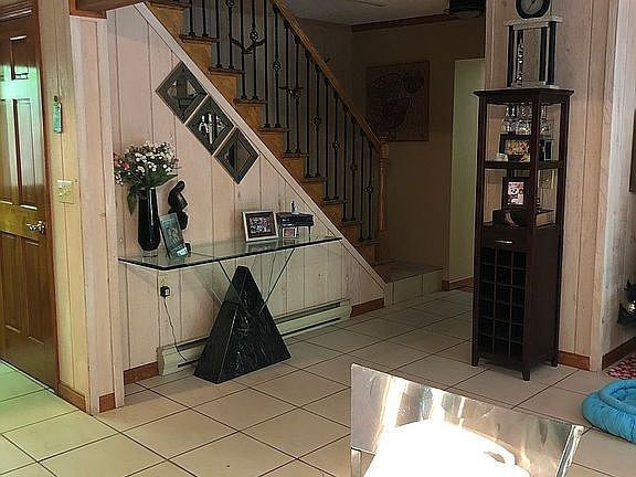 2nd image of 169 Cardinal Dr