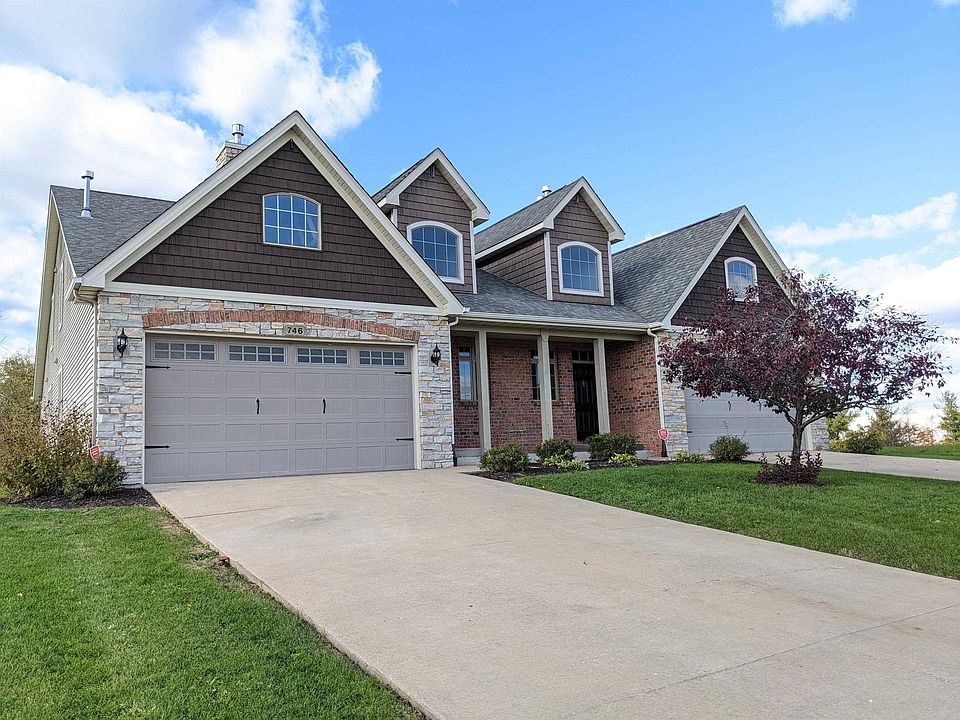 1st image of 746 Gabriela Ct