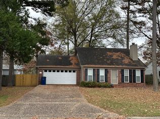 9 Oak Forest Dr, Maumelle, AR 72113