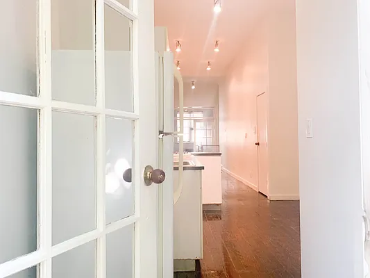 Rented by Ulas Real Estates Inc | media 3