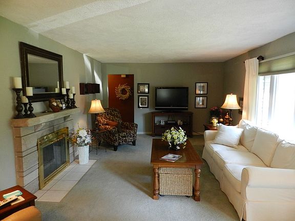 3rd image of 1336 Prospect Dr
