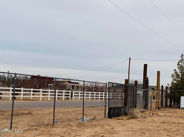 129 Magee Dr, Chaparral, NM 88081