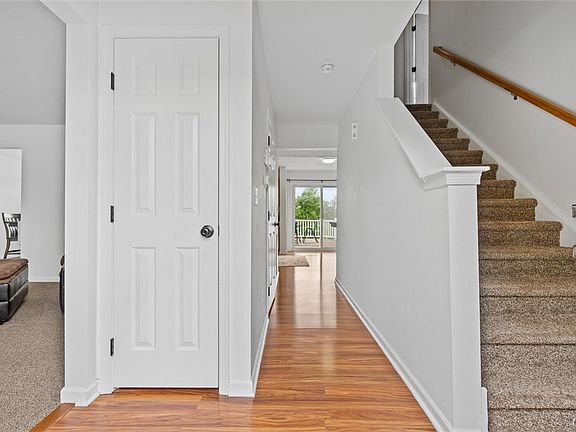 5th image of 5549 Bingley Ln