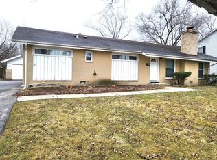 325 Kingman Ln, Hoffman Estates, IL