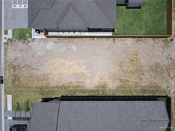 3rd image of 5016 Sweetwater Ave