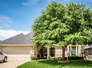 320 Merced St, Burleson, TX 76028
