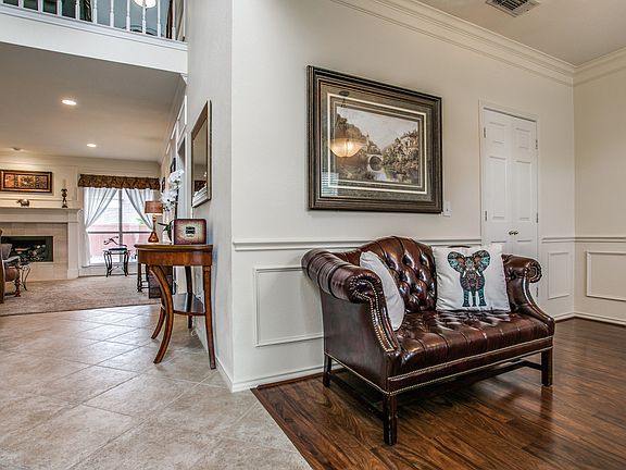 5th image of 2053 Webley Dr