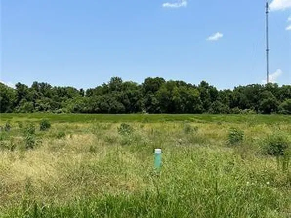 127 Holmes Blvd, Gretna, LA 70056