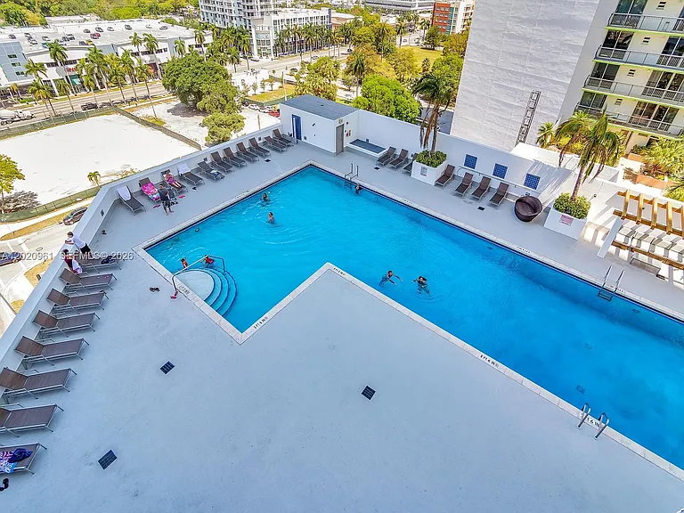 1750 N Bayshore Dr #1515 — Photo 17