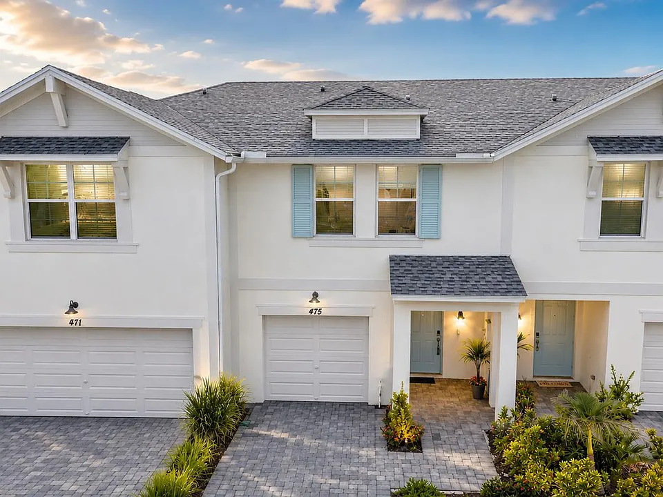 475 Salisbury Cir