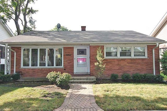 1st image of 1367 Campbell Ave