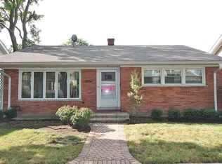 1367 Campbell Ave, Des Plaines, IL 60016