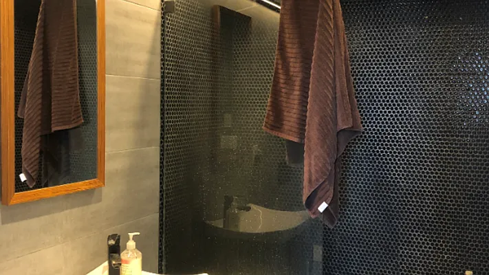 Rented by Nooklyn NYC LLC | media 9