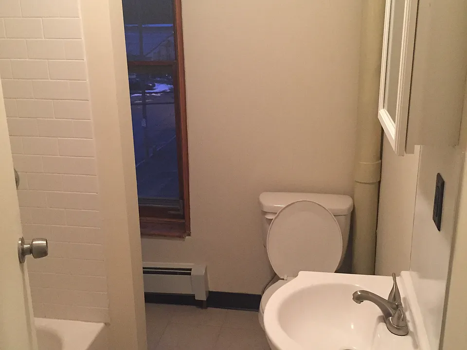 69 Alexander St #3